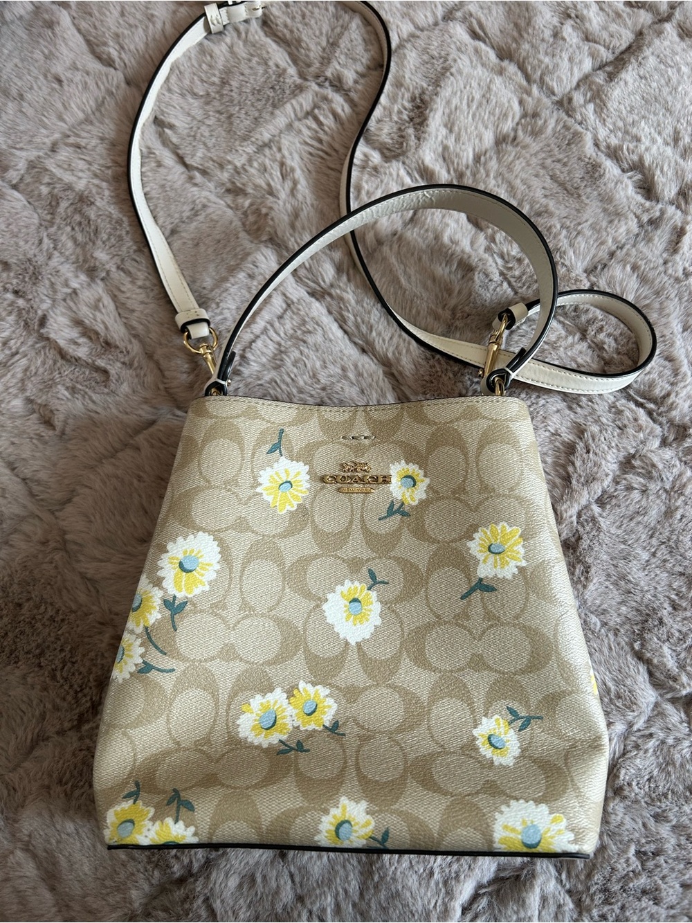 Authentic Coach Beige Floral Signature Bucket Bag - Picture 5 of 7